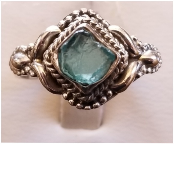 Jewelry - Beautiful, Genuine Blue 1ct Apatite Ring Size 8